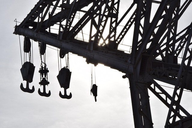 Why Hooks Matter: A Deep Dive into the Psychology of Attention in Digital Content