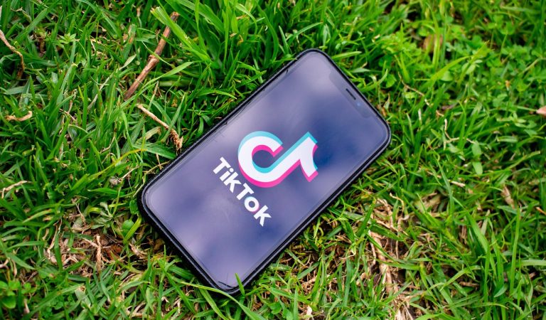 TikTok Shares in 2026: The Most Powerful (and Underrated) Metric for Algorithmic Growth