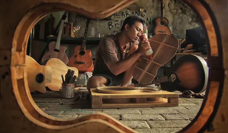 What Is a UGC Creator? The Ultimate 2026 Guide to User-Generated Content, Creator Roles, Strategies, and Brand Impact