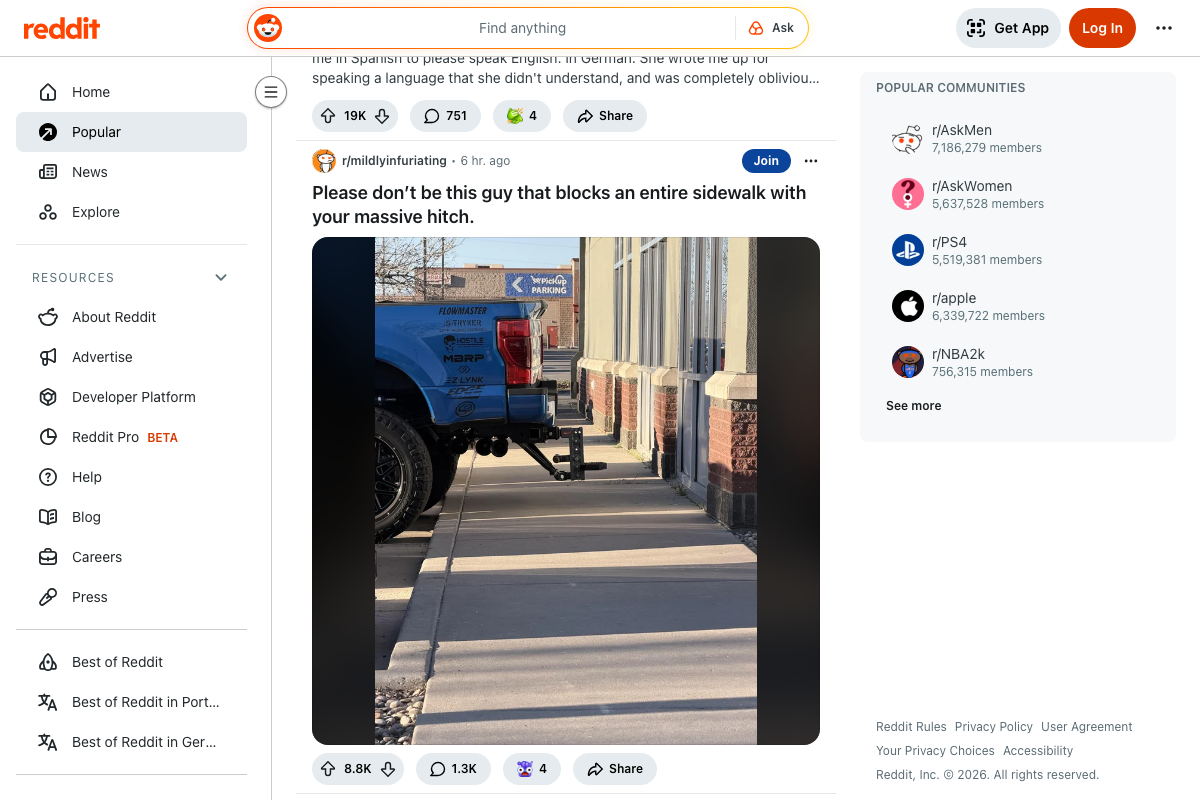 Reddit homepage footer confirming public links to Reddit Rules and User Agreement on every page.