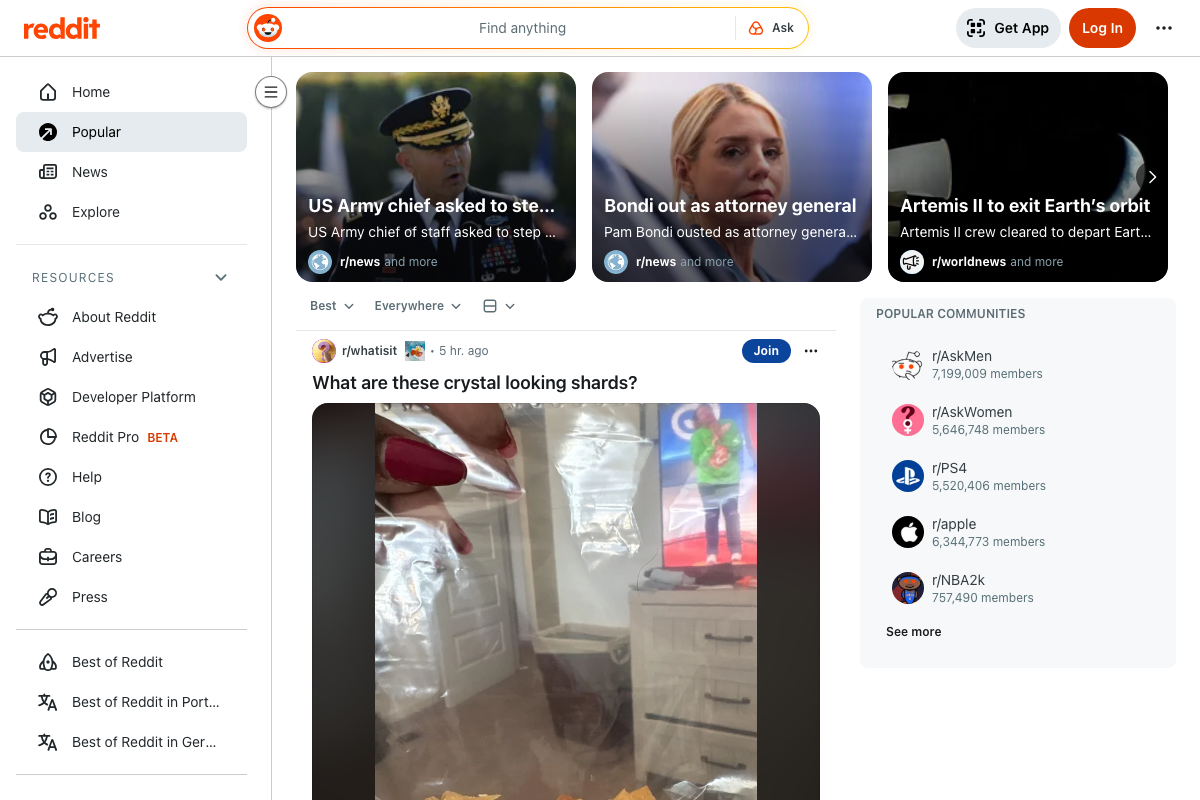 Reddit.com homepage showing Popular Communities sidebar with member counts — subreddit discovery starts here, no account required.