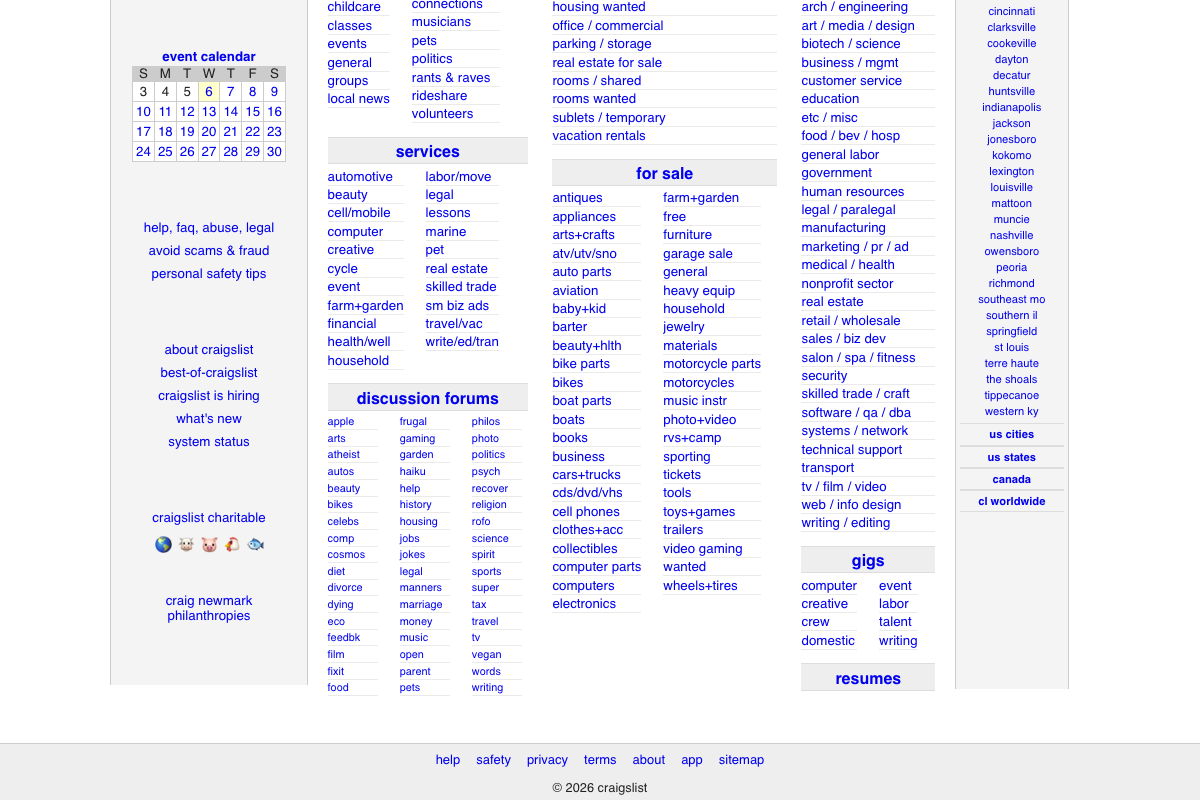 Craigslist Evansville Gigs section (© 2026), with computer and creative subcategories visible as the relevant entry points for early SEO freelance work.